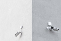 © Pawel Czerwinski/Unsplash