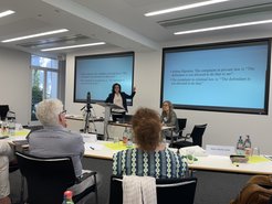 Herlinde Pauer-Studer im Vortrag über “the perpetrator’s will in authoritarian and liberal criminal law”